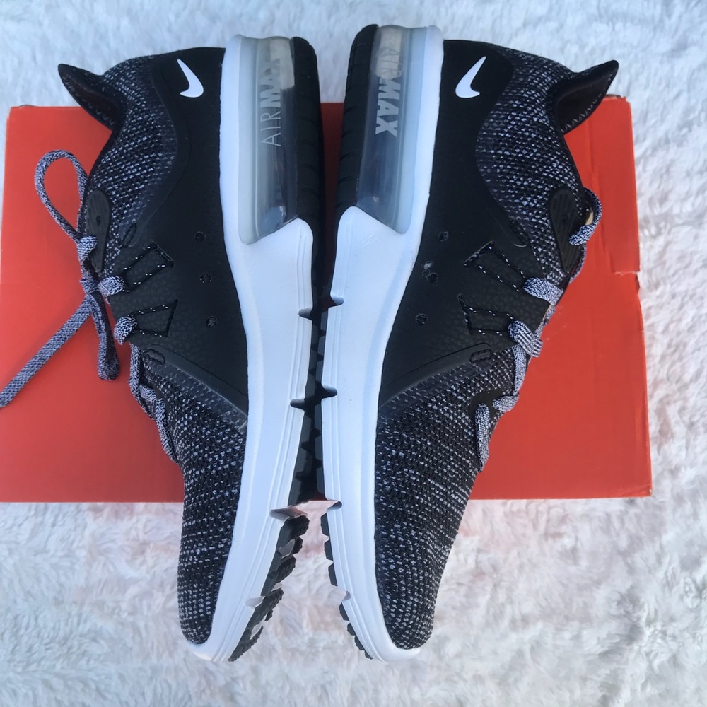 NIKE | Air Max Sequent 3